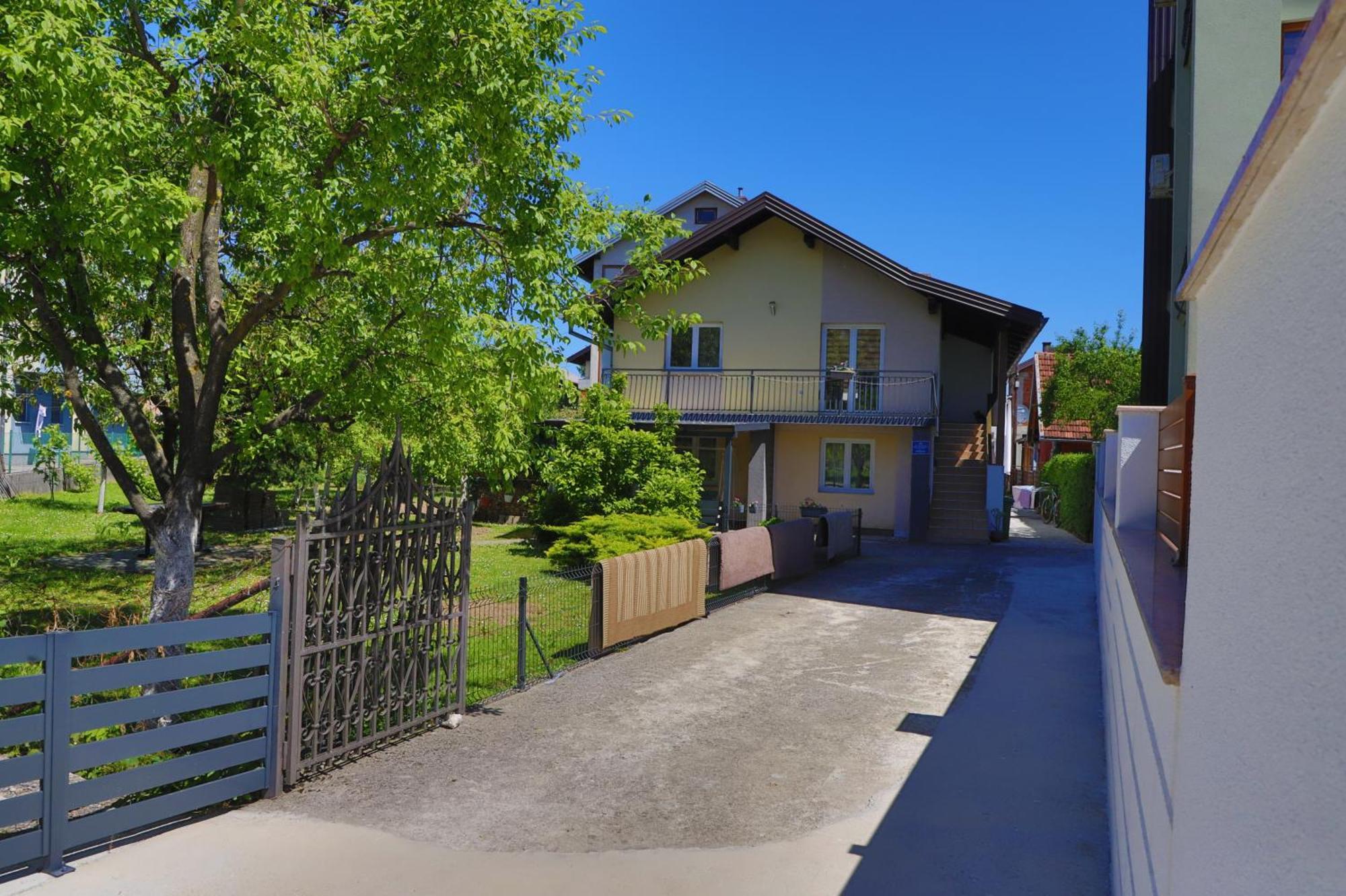Apartman Ozimice 2 Bihać Buitenkant foto